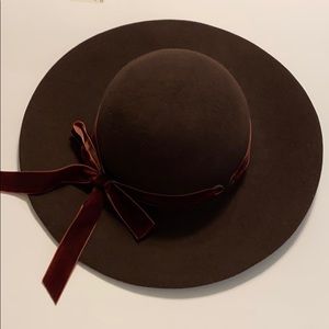Cappelli brown wool round hat with ribbon